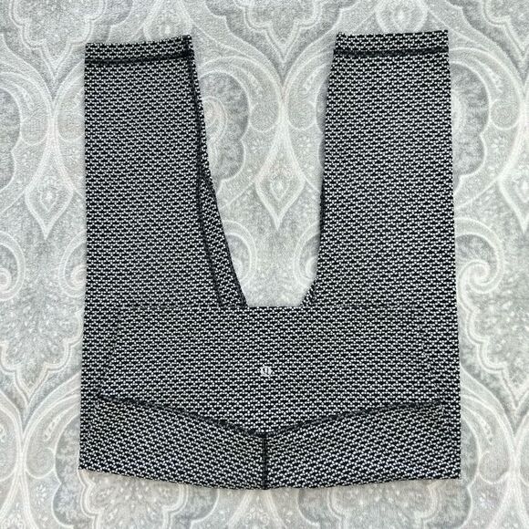 Womens Lululemon Align Crop - Picture 3 of 7